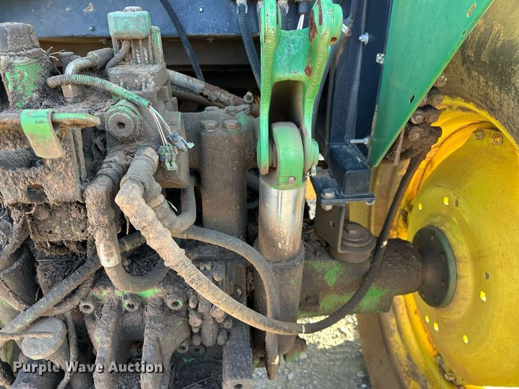 image for item EK0541 2003 John Deere 6615 tractor