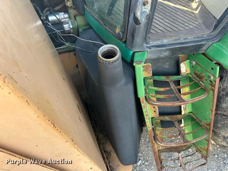 image for item EK0541 2003 John Deere 6615 tractor