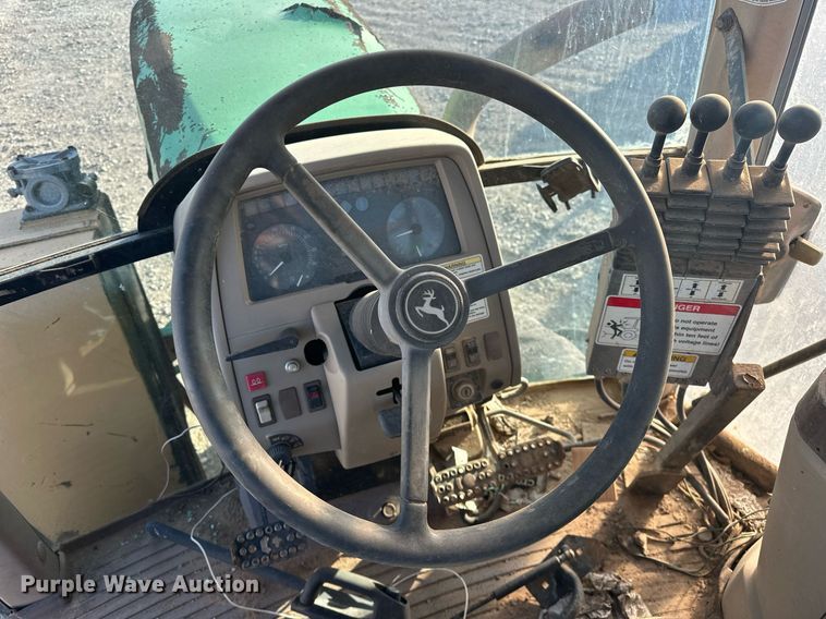 image for item EK0541 2003 John Deere 6615 tractor