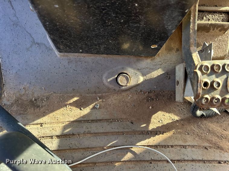 image for item EK0541 2003 John Deere 6615 tractor