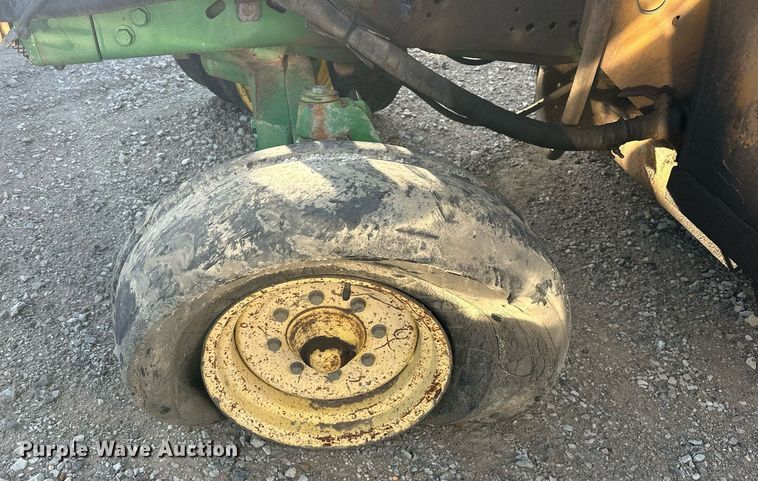 image for item EK0541 2003 John Deere 6615 tractor