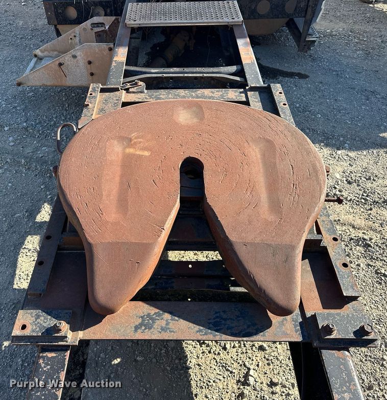 image for item EK0542 1995 International 9400 semi truck