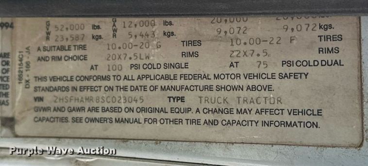 image for item EK0542 1995 International 9400 semi truck