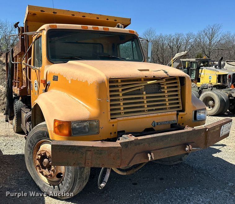 image for item EK0544 1997 International 4900  dump truck