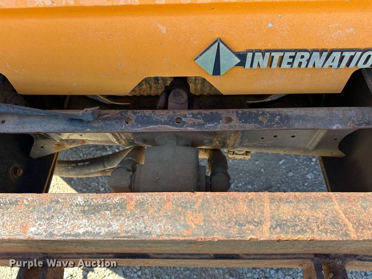 image for item EK0544 1997 International 4900  dump truck