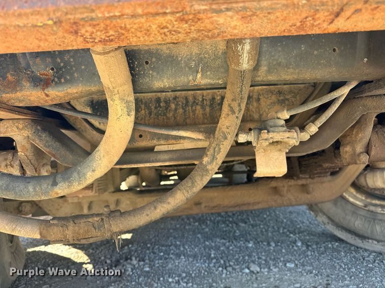 image for item EK0544 1997 International 4900  dump truck