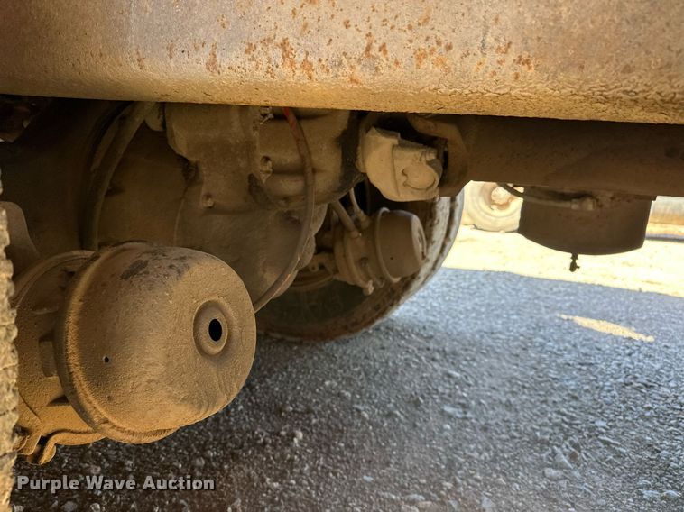 image for item EK0544 1997 International 4900  dump truck