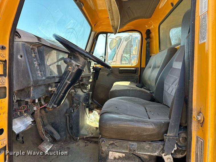 image for item EK0544 1997 International 4900  dump truck