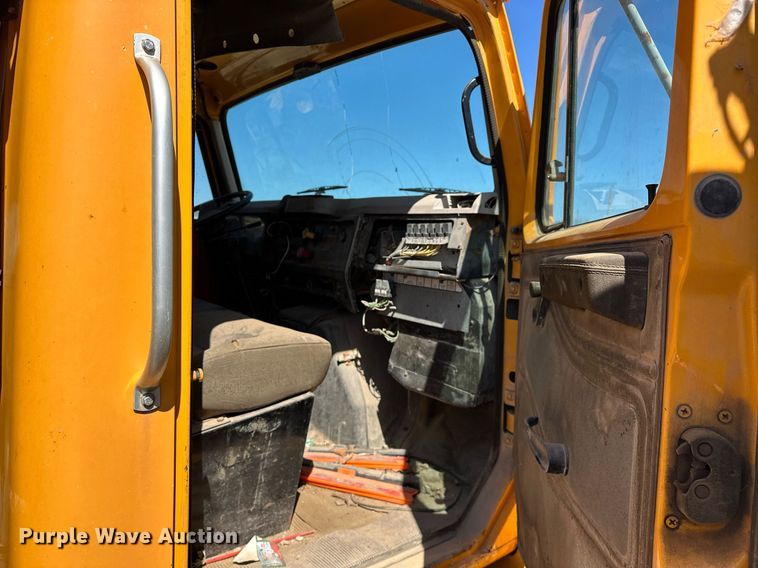 image for item EK0544 1997 International 4900  dump truck