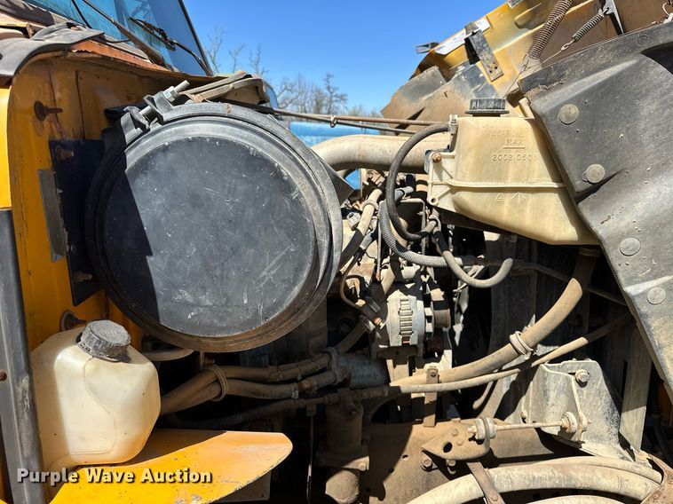 image for item EK0544 1997 International 4900  dump truck