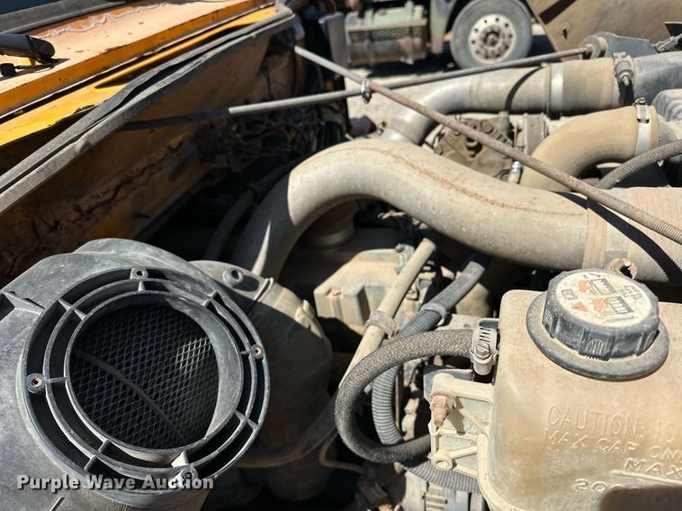 image for item EK0544 1997 International 4900  dump truck