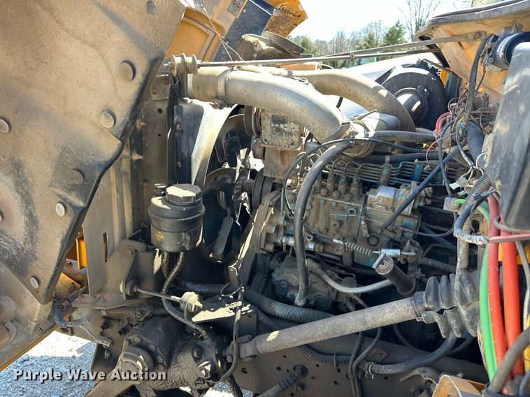 image for item EK0544 1997 International 4900  dump truck