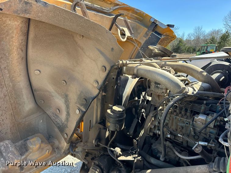 image for item EK0544 1997 International 4900  dump truck