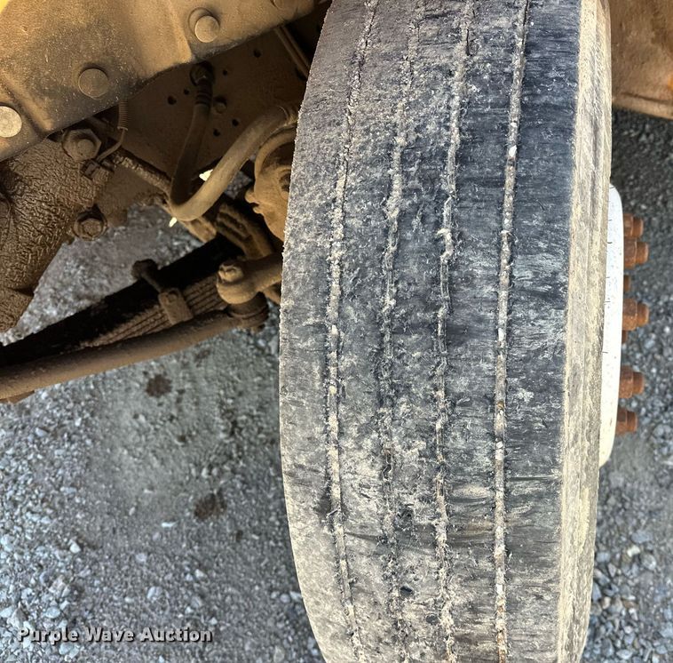 image for item EK0544 1997 International 4900  dump truck