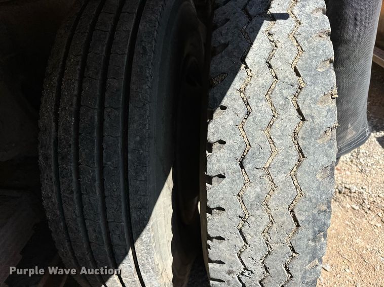 image for item EK0544 1997 International 4900  dump truck