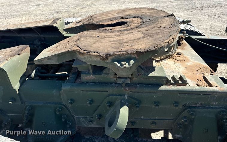 image for item EK0545 2001 Freightliner FLD 120 glider kit semi truck