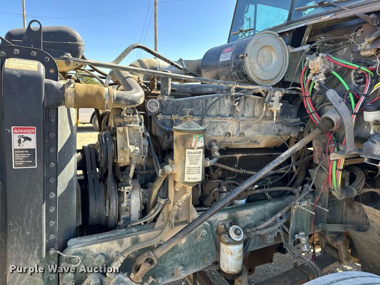 image for item EK0545 2001 Freightliner FLD 120 glider kit semi truck