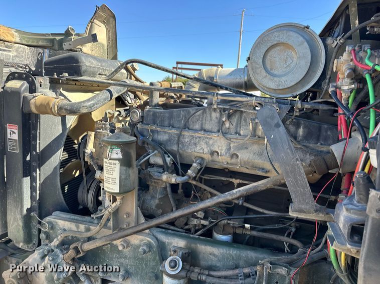 image for item EK0545 2001 Freightliner FLD 120 glider kit semi truck