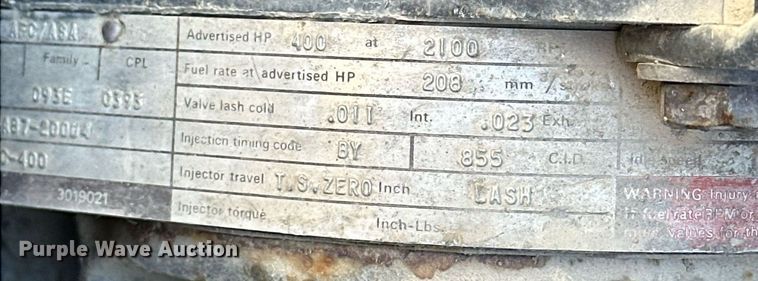 image for item EK0545 2001 Freightliner FLD 120 glider kit semi truck