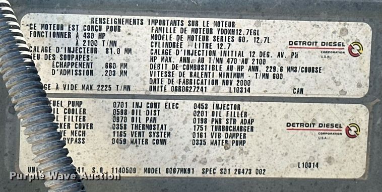 image for item EK0546 2000 Freightliner FLD 120 semi truck