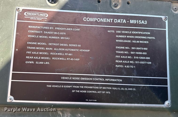 image for item EK0546 2000 Freightliner FLD 120 semi truck