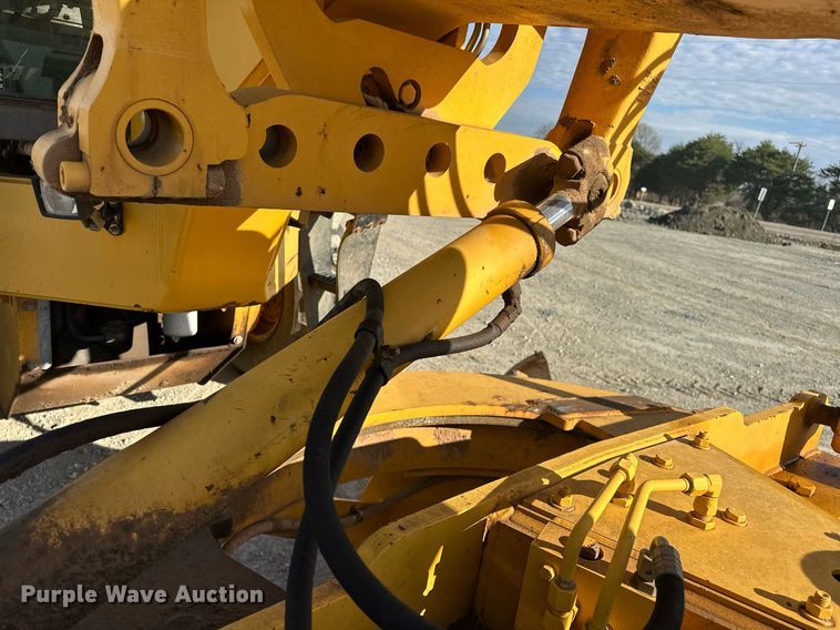 image for item EK0547 2005 Volvo G720B motor grader