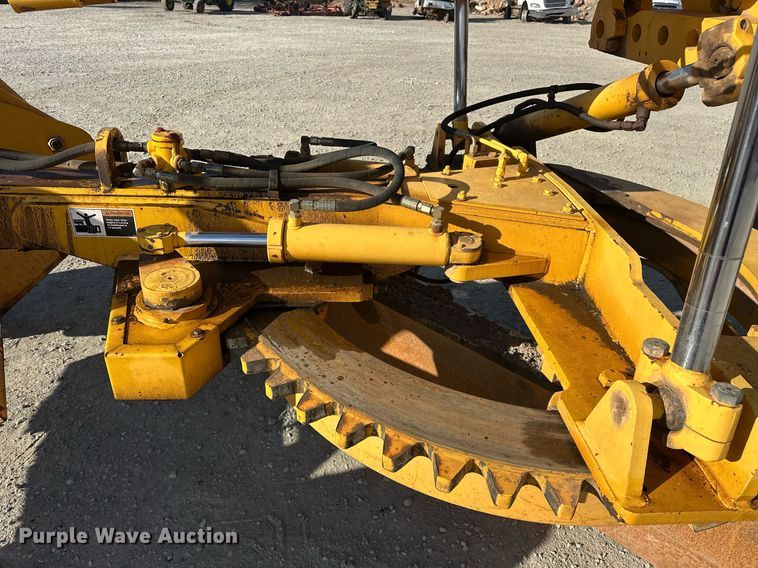 image for item EK0547 2005 Volvo G720B motor grader