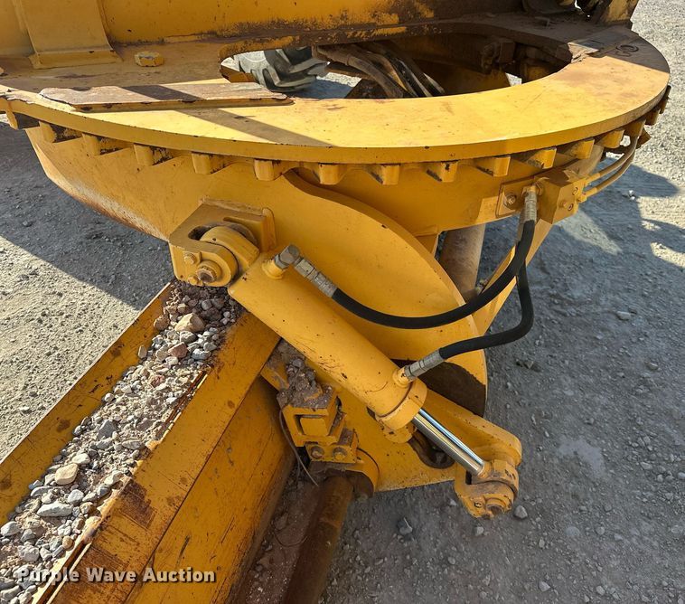 image for item EK0547 2005 Volvo G720B motor grader