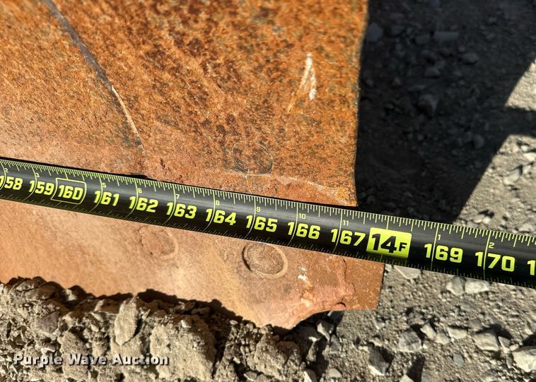 image for item EK0547 2005 Volvo G720B motor grader