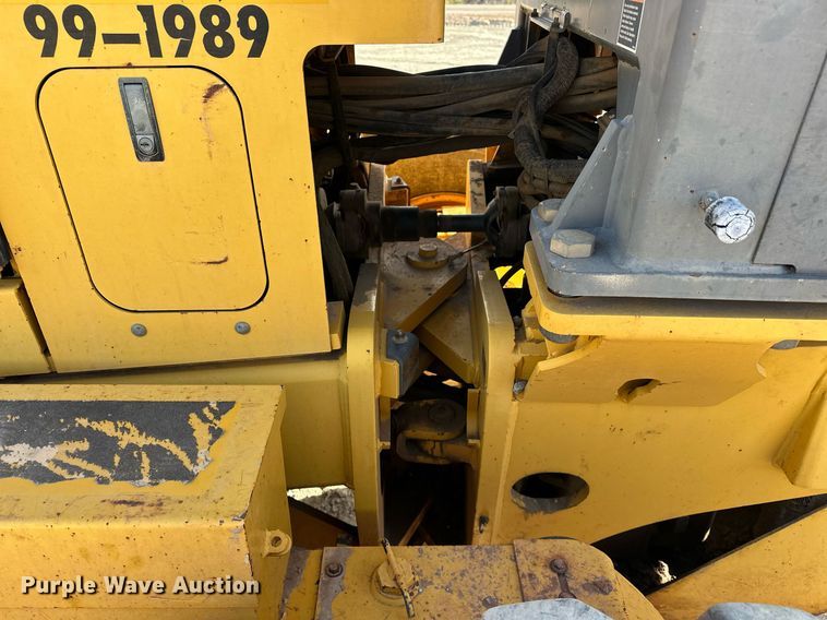 image for item EK0547 2005 Volvo G720B motor grader