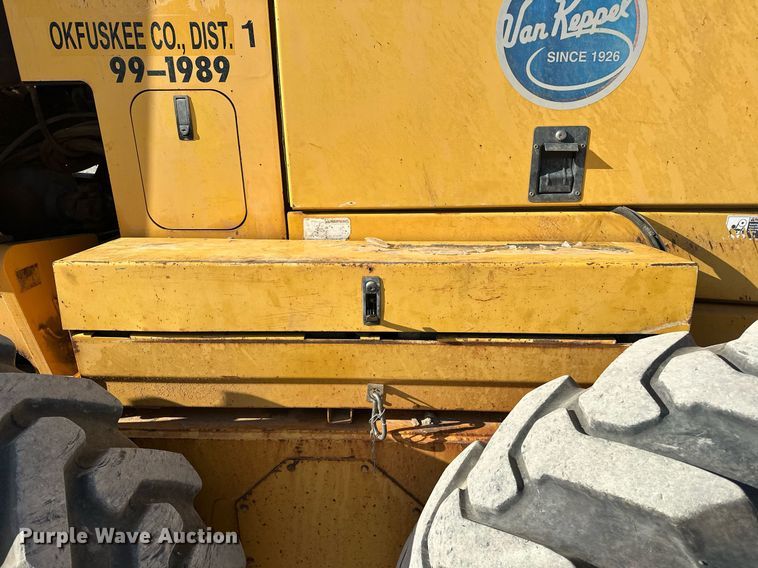 image for item EK0547 2005 Volvo G720B motor grader