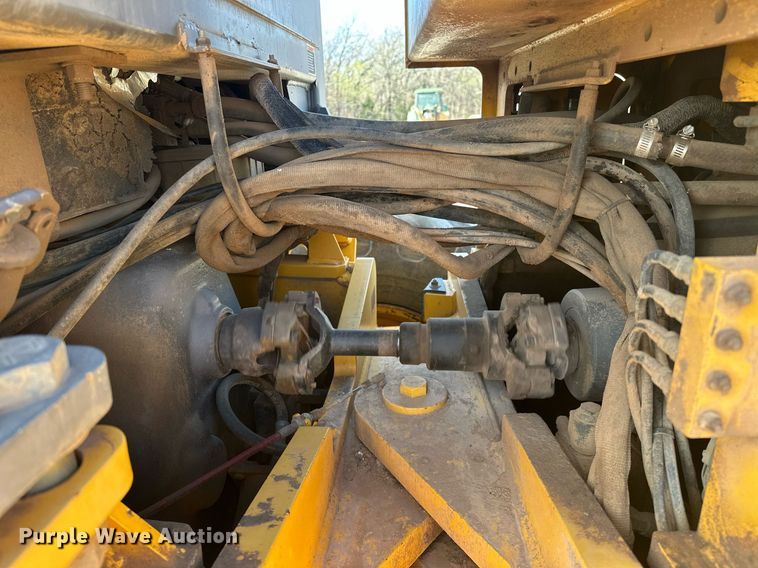 image for item EK0547 2005 Volvo G720B motor grader
