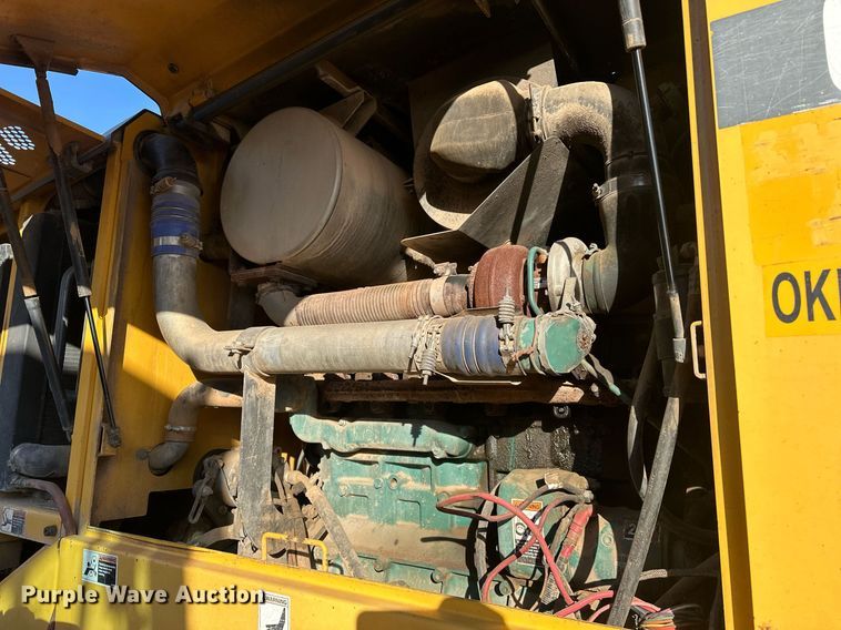 image for item EK0547 2005 Volvo G720B motor grader