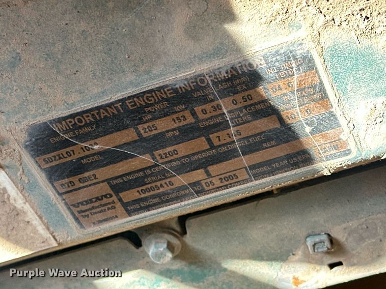 image for item EK0547 2005 Volvo G720B motor grader