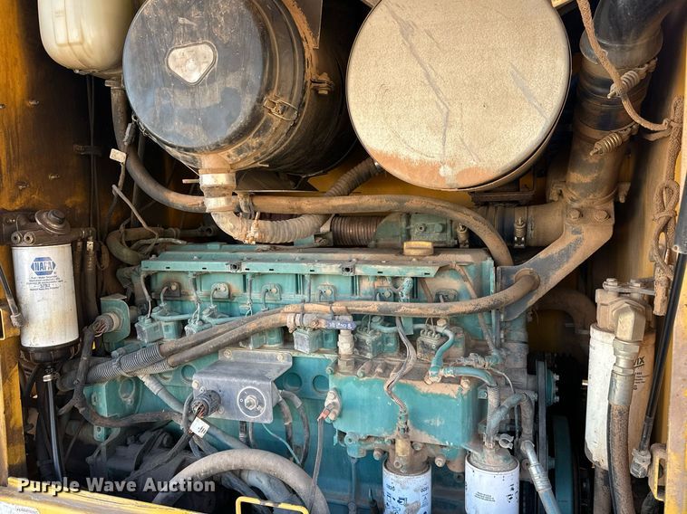 image for item EK0547 2005 Volvo G720B motor grader