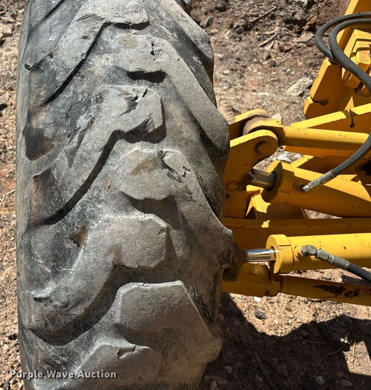 image for item EK0547 2005 Volvo G720B motor grader