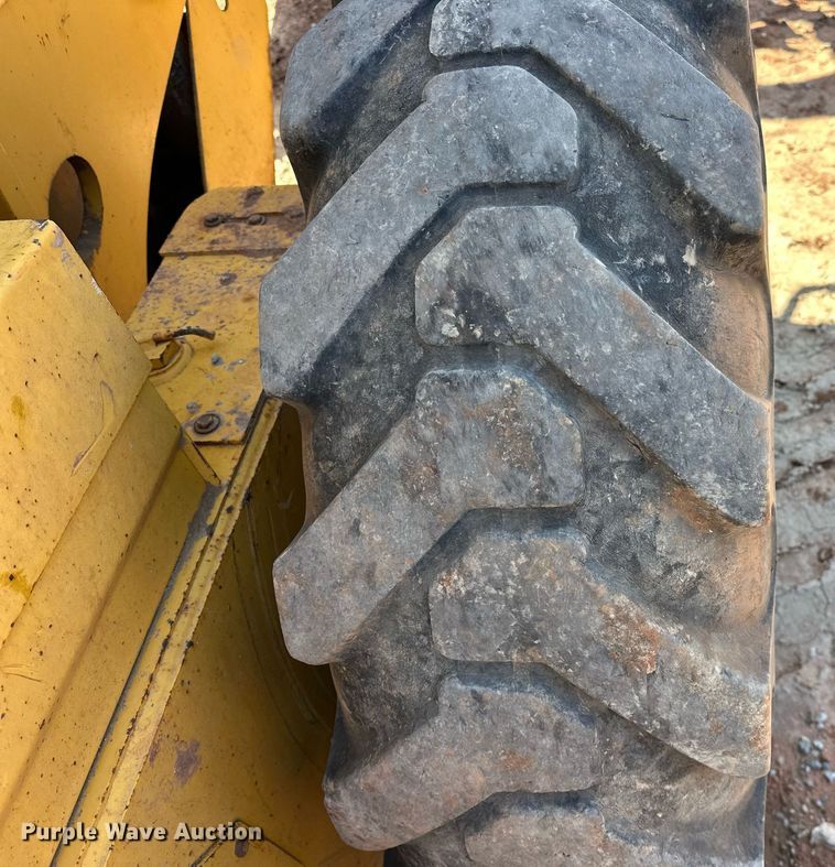 image for item EK0547 2005 Volvo G720B motor grader