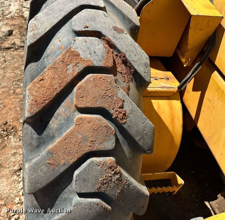 image for item EK0547 2005 Volvo G720B motor grader