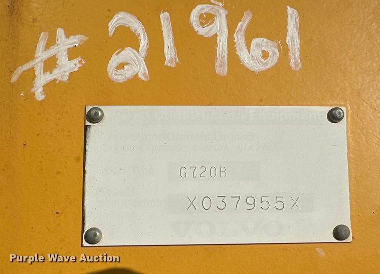 image for item EK0547 2005 Volvo G720B motor grader