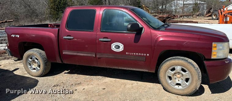 image for item EK0549 2009 Chevrolet Silverado 1500 Crew Cab pickup truck