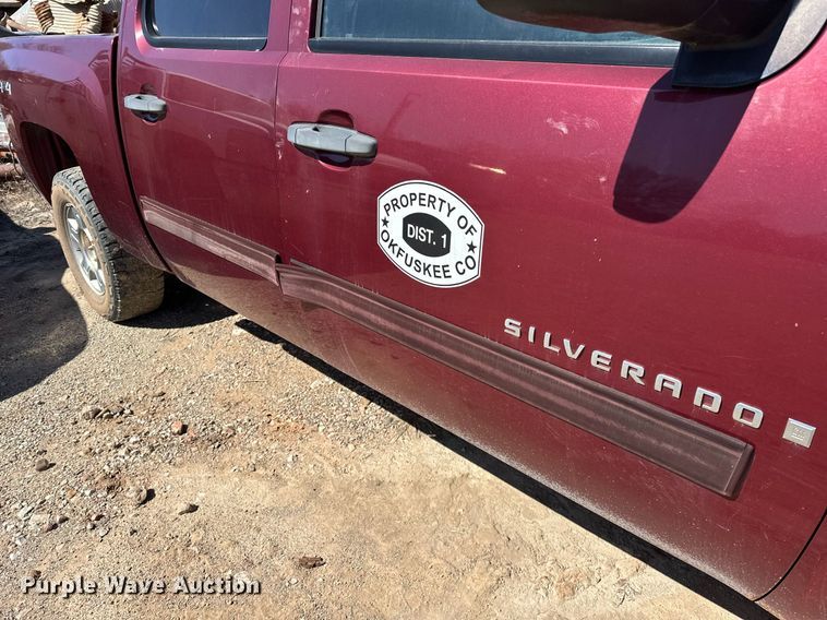 image for item EK0549 2009 Chevrolet Silverado 1500 Crew Cab pickup truck