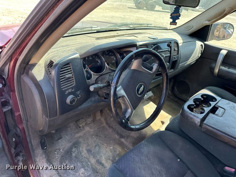 image for item EK0549 2009 Chevrolet Silverado 1500 Crew Cab pickup truck