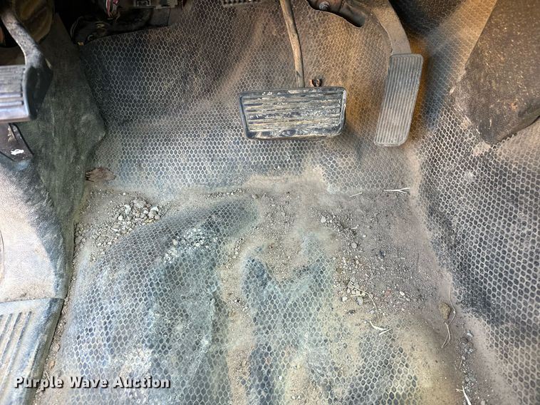 image for item EK0549 2009 Chevrolet Silverado 1500 Crew Cab pickup truck