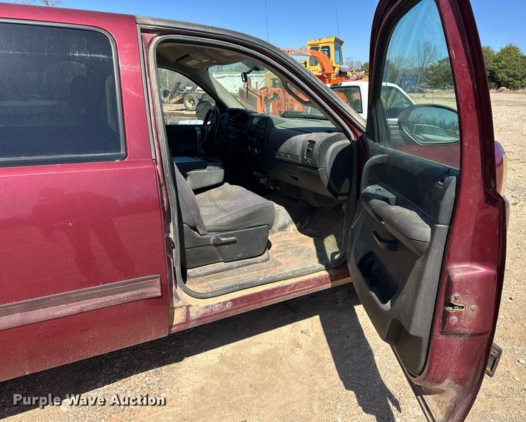 image for item EK0549 2009 Chevrolet Silverado 1500 Crew Cab pickup truck