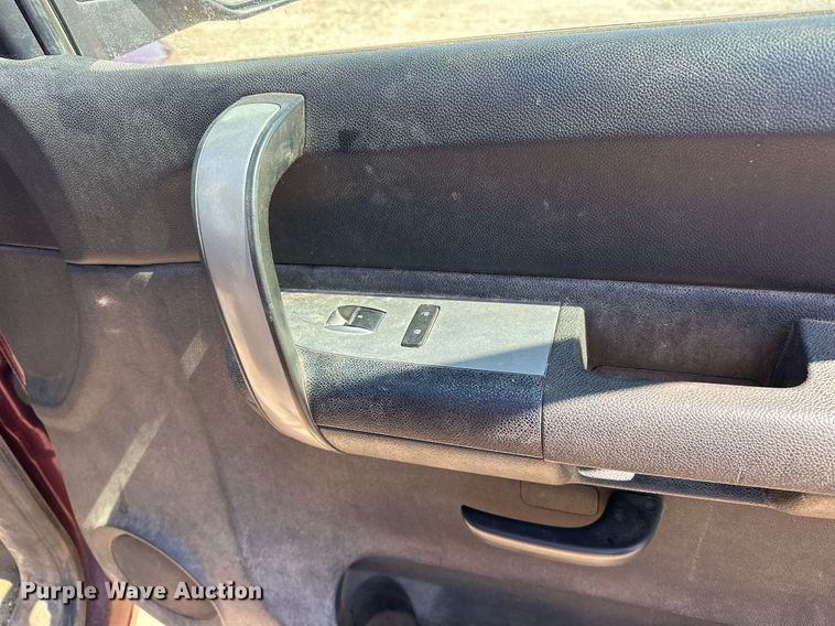 image for item EK0549 2009 Chevrolet Silverado 1500 Crew Cab pickup truck