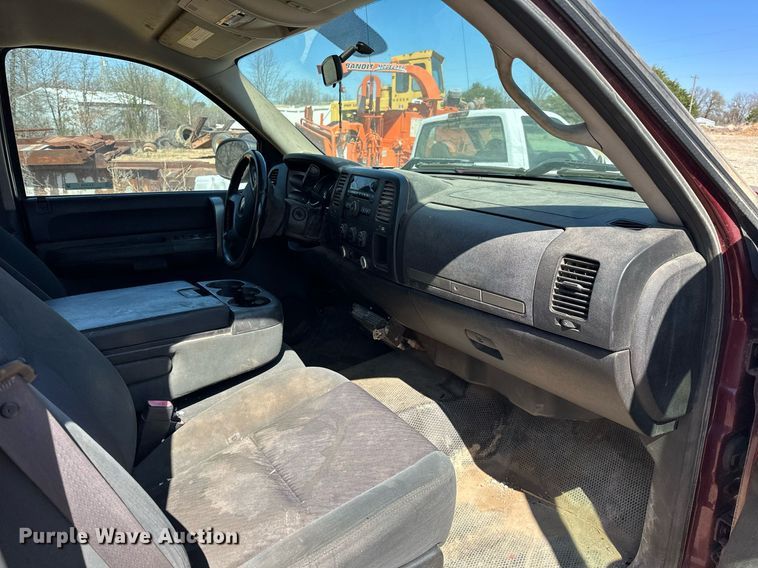 image for item EK0549 2009 Chevrolet Silverado 1500 Crew Cab pickup truck