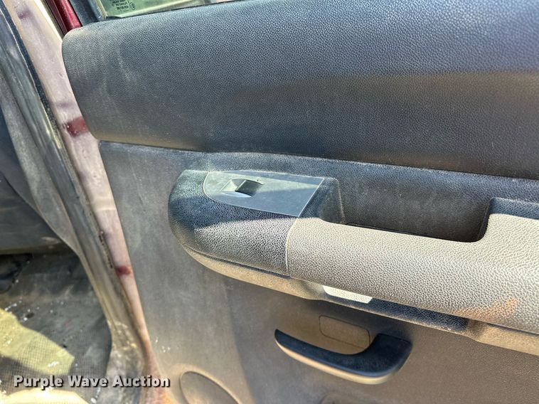 image for item EK0549 2009 Chevrolet Silverado 1500 Crew Cab pickup truck