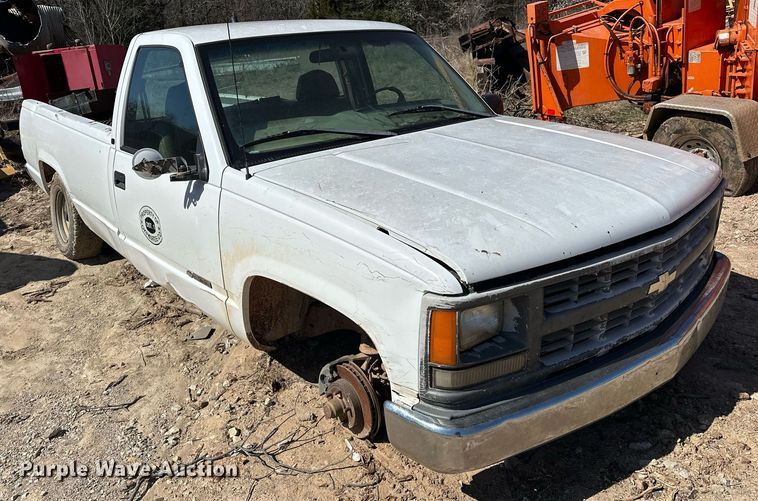 image for item EK0550 1998 Chevrolet C1500 pickup truck