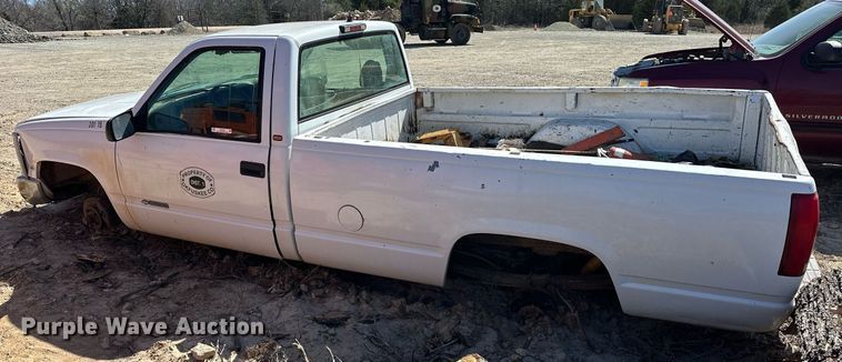 image for item EK0550 1998 Chevrolet C1500 pickup truck