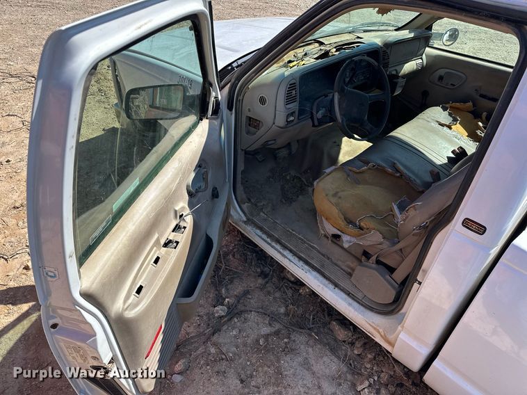 image for item EK0550 1998 Chevrolet C1500 pickup truck
